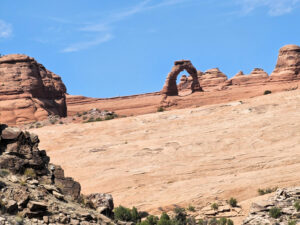 Delicate-Arch vom unteren Aussichtspunkt aus gesehen. © Marc Szeglat