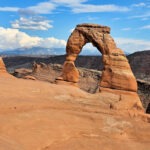 Der Delicate-Arch im Vordergrund zu den La Sal Mountains. © Marc Szeglat